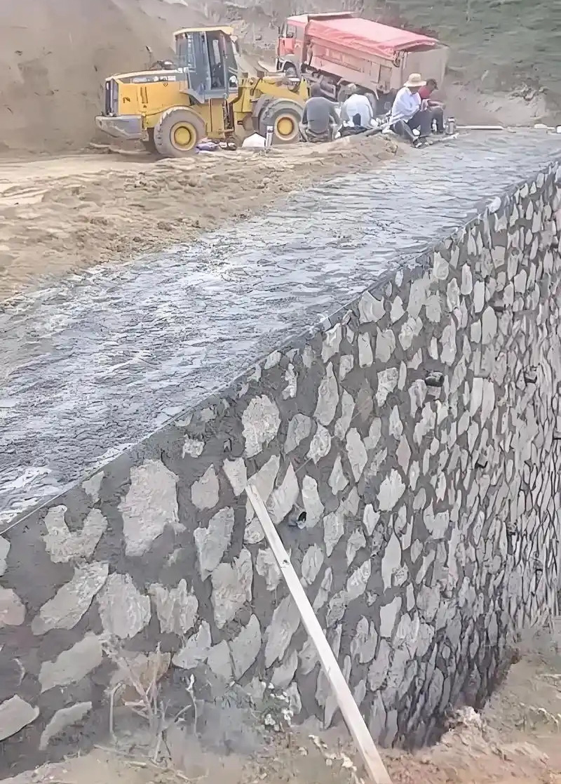 天津东丽区边坡加固